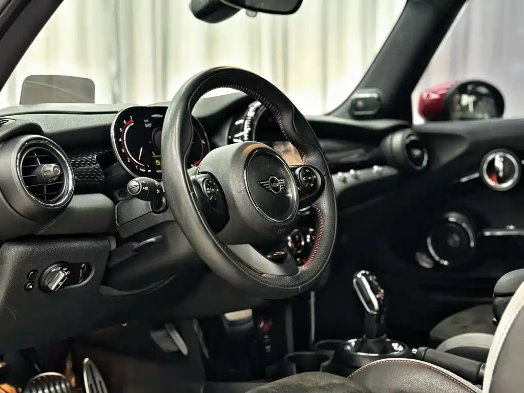 MINI  JCW