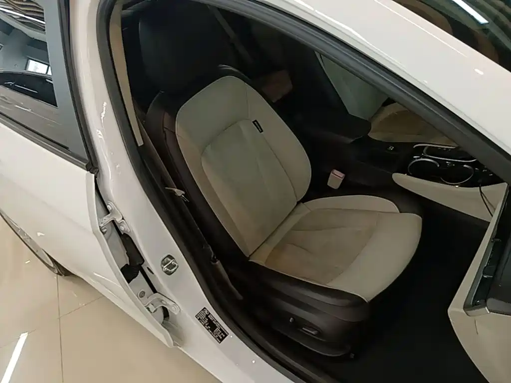 Buick Verano — миниатюра 25