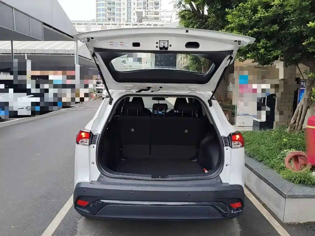 Toyota Frontlander — миниатюра 19