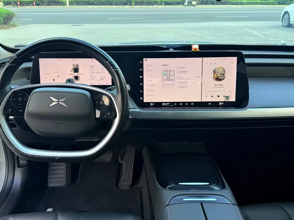 XPeng P7 — миниатюра 11