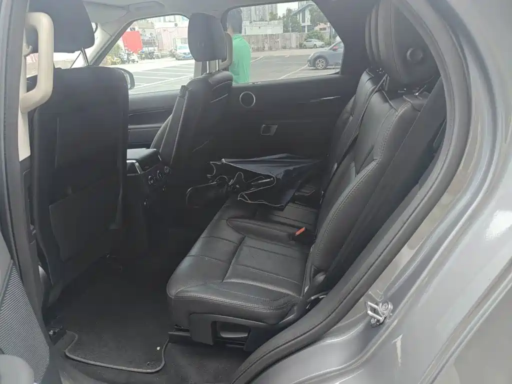 Land Rover Discovery — миниатюра 18