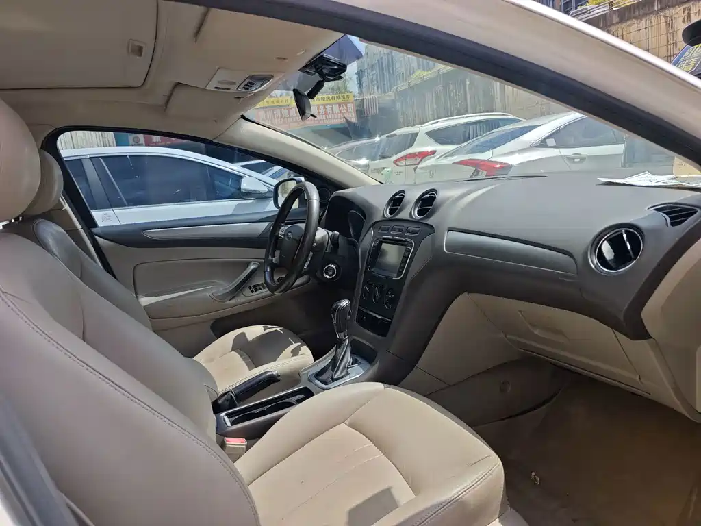 Ford Mondeo — миниатюра 4