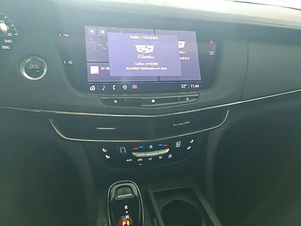 Cadillac CT6 — миниатюра 13