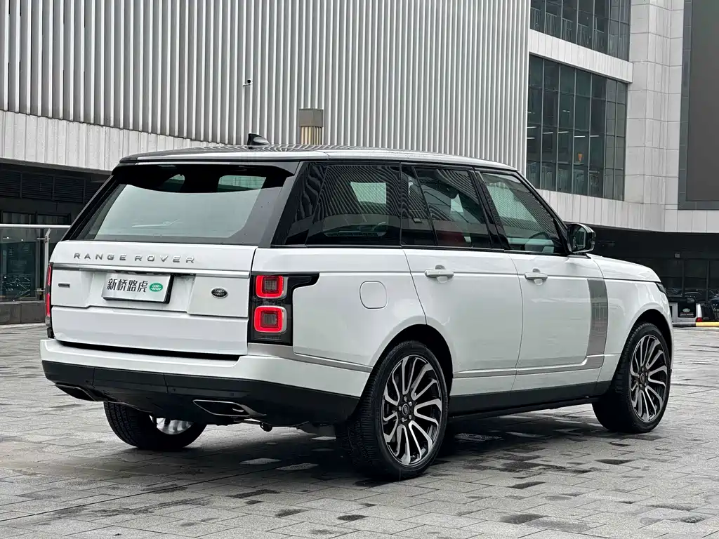 Land Rover Range Rover — миниатюра 17