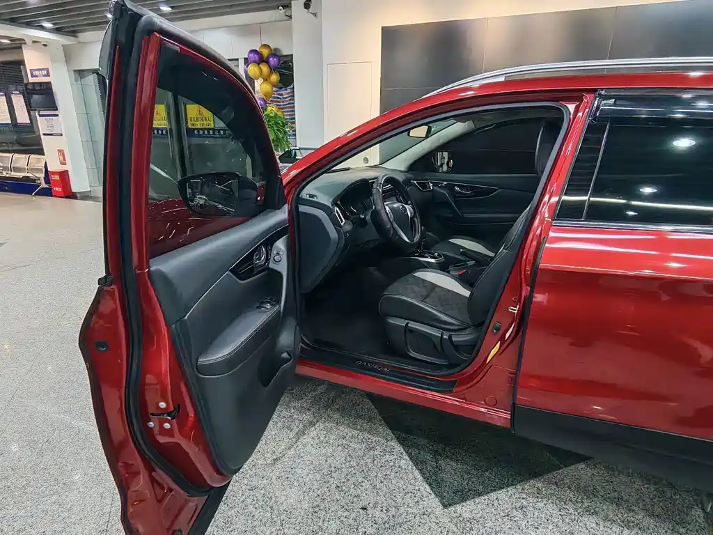 Nissan Qashqai — миниатюра 7