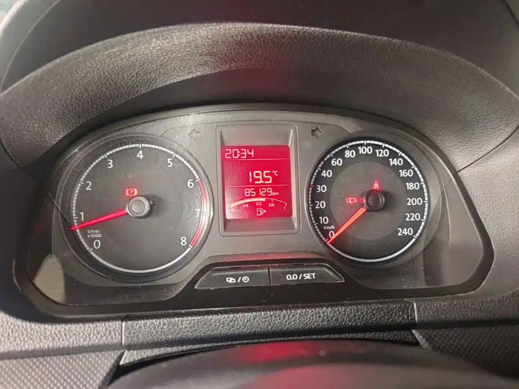 Volkswagen Jetta — миниатюра 12