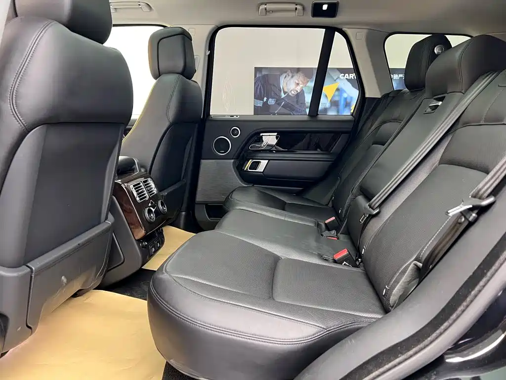 Land Rover Range Rover — миниатюра 21