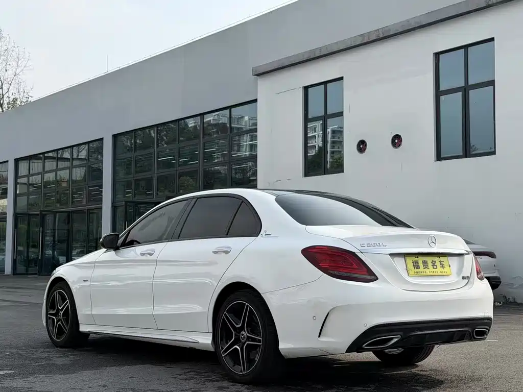Mercedes-Benz C-Class — миниатюра 9