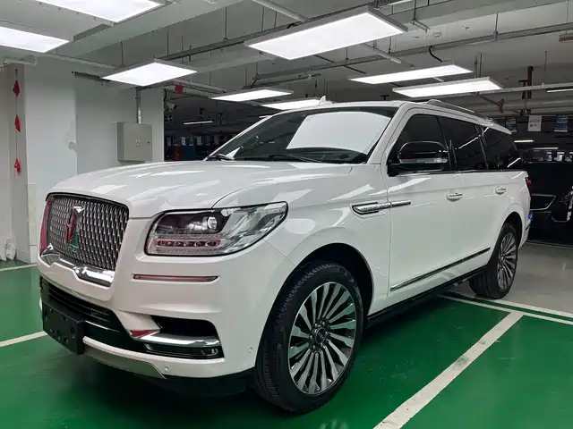 LINCOLN NAVIGATOR 2021