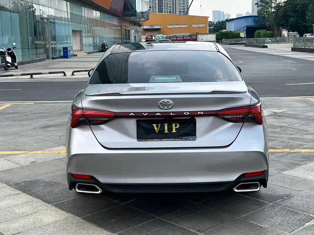 Toyota Avalon — миниатюра 8