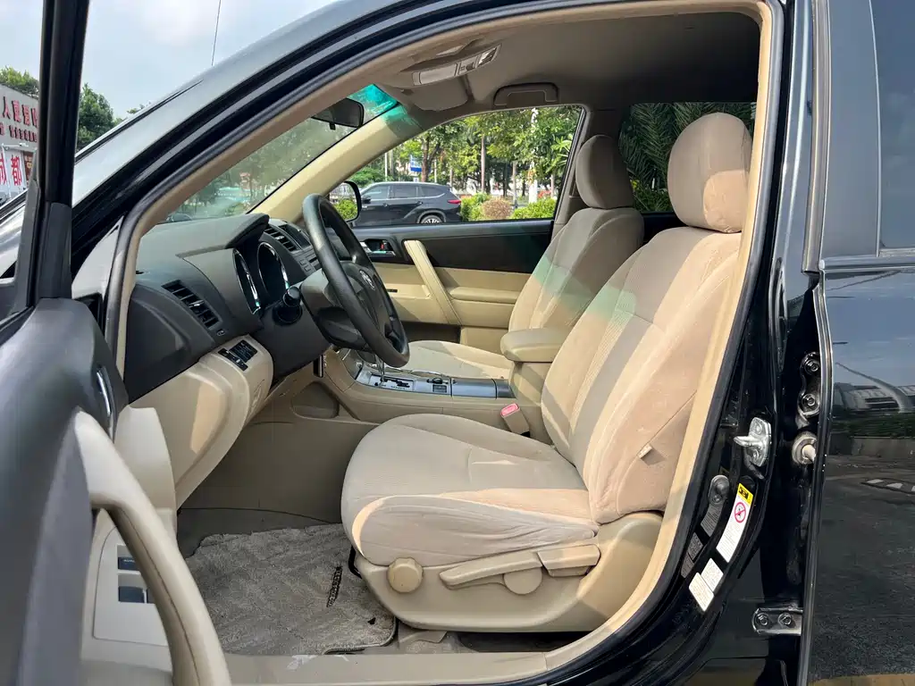 Toyota Highlander — миниатюра 15