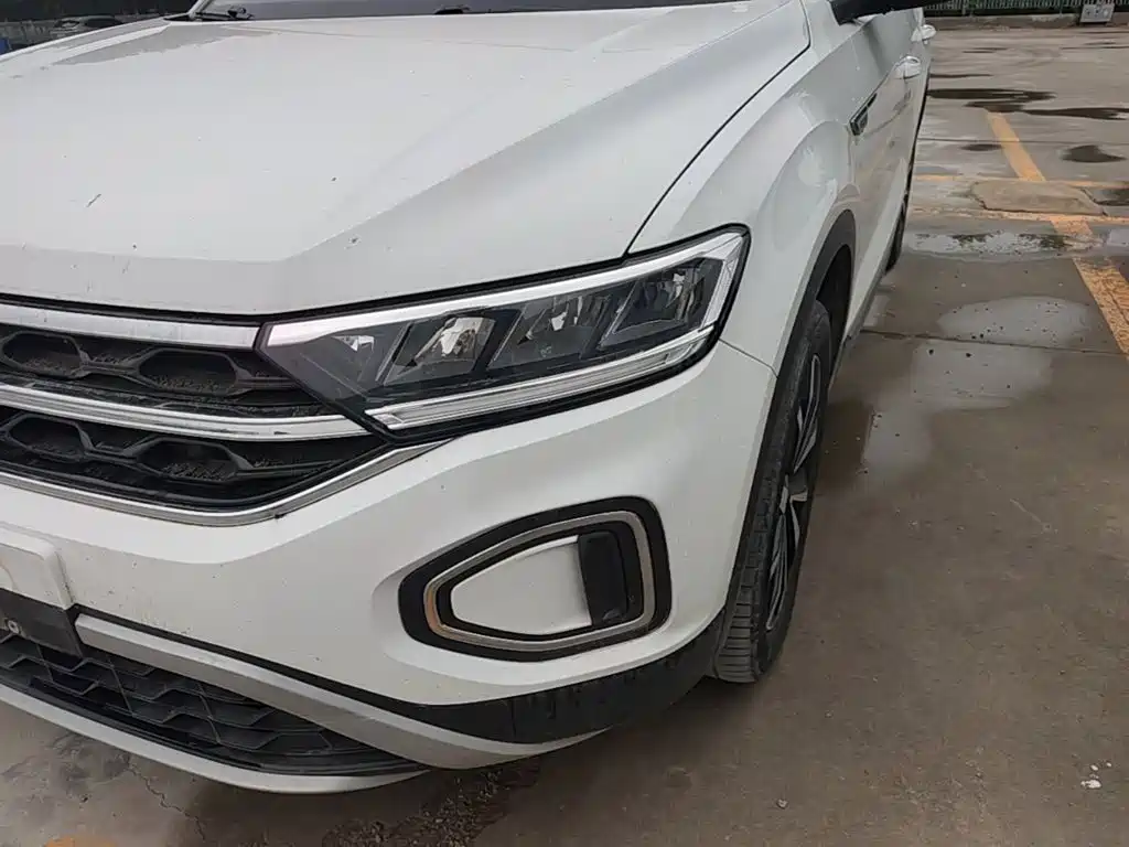 Volkswagen T-Roc — миниатюра 24