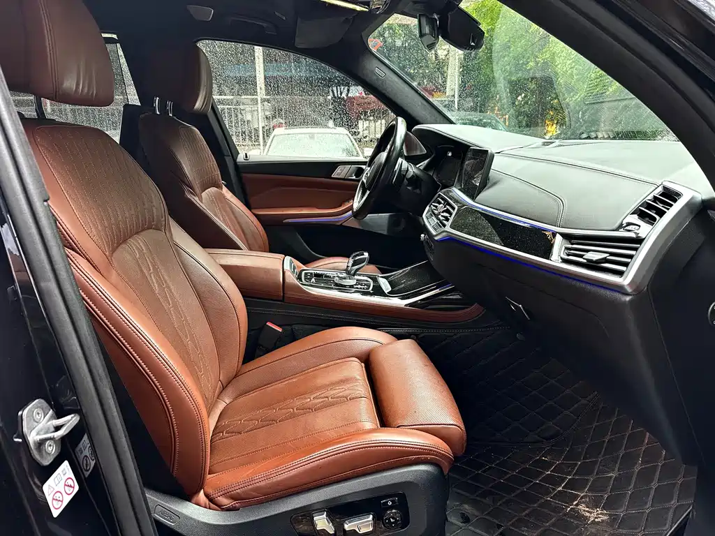 BMW X7 — миниатюра 7