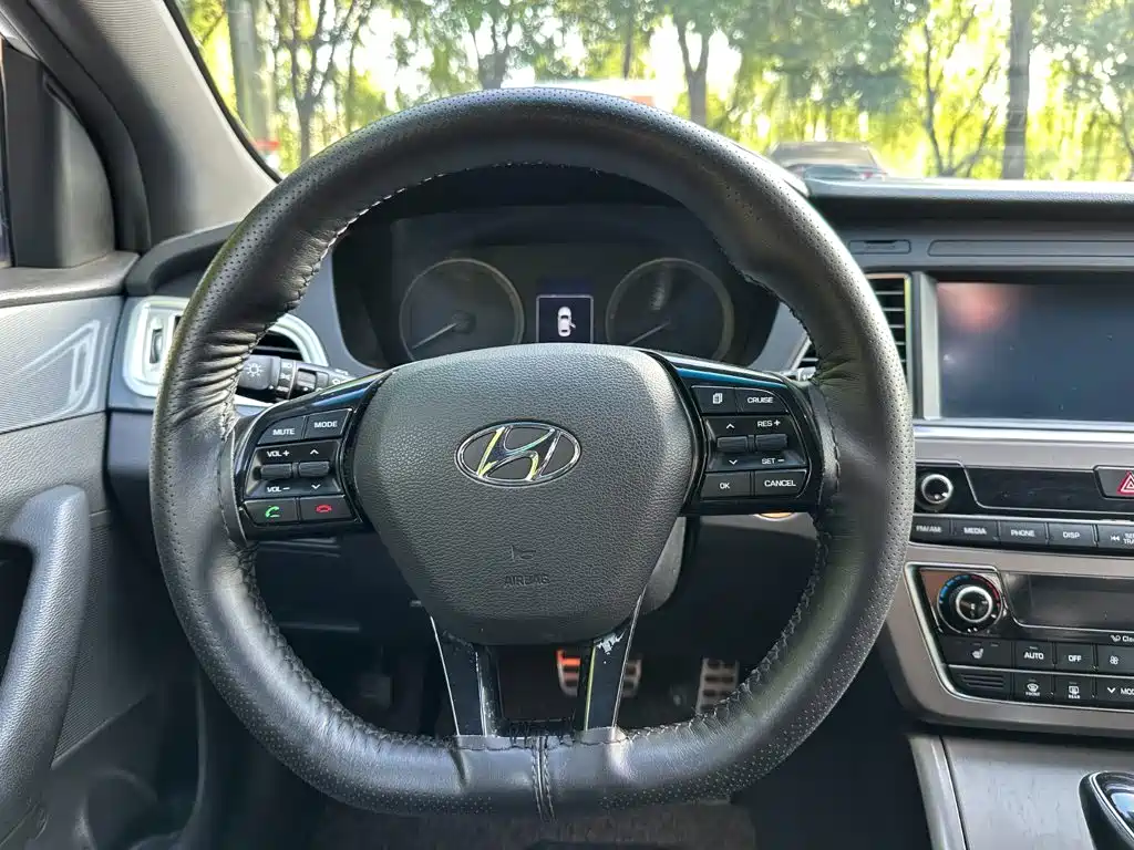 Hyundai Sonata — миниатюра 16