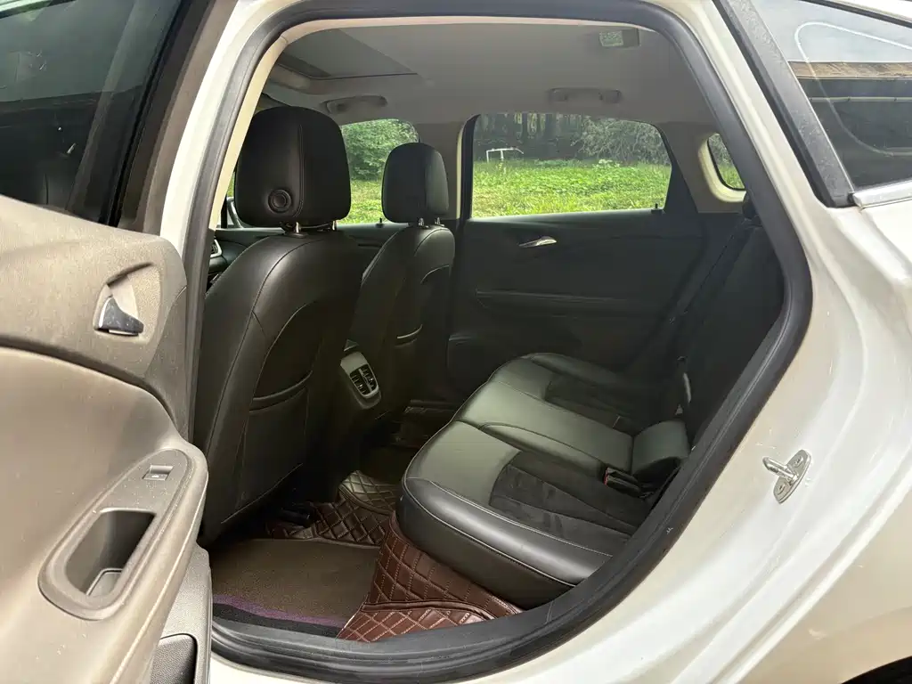 Buick Verano — миниатюра 13