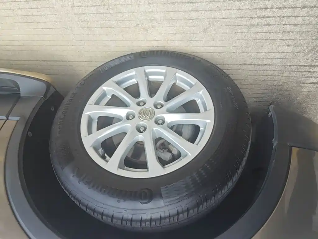 Buick Envision Plus — миниатюра 23