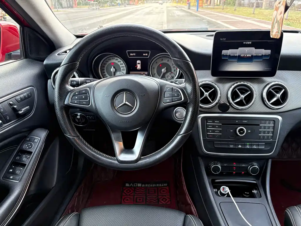 Mercedes-Benz GLA — миниатюра 9