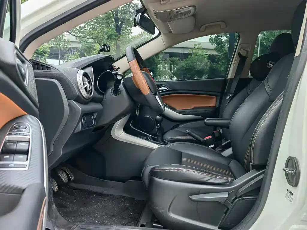 BYD Yuan 2016 1.5L MT Comfort