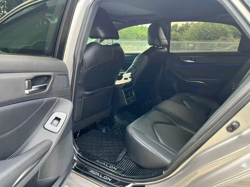 Toyota Avalon — миниатюра 4