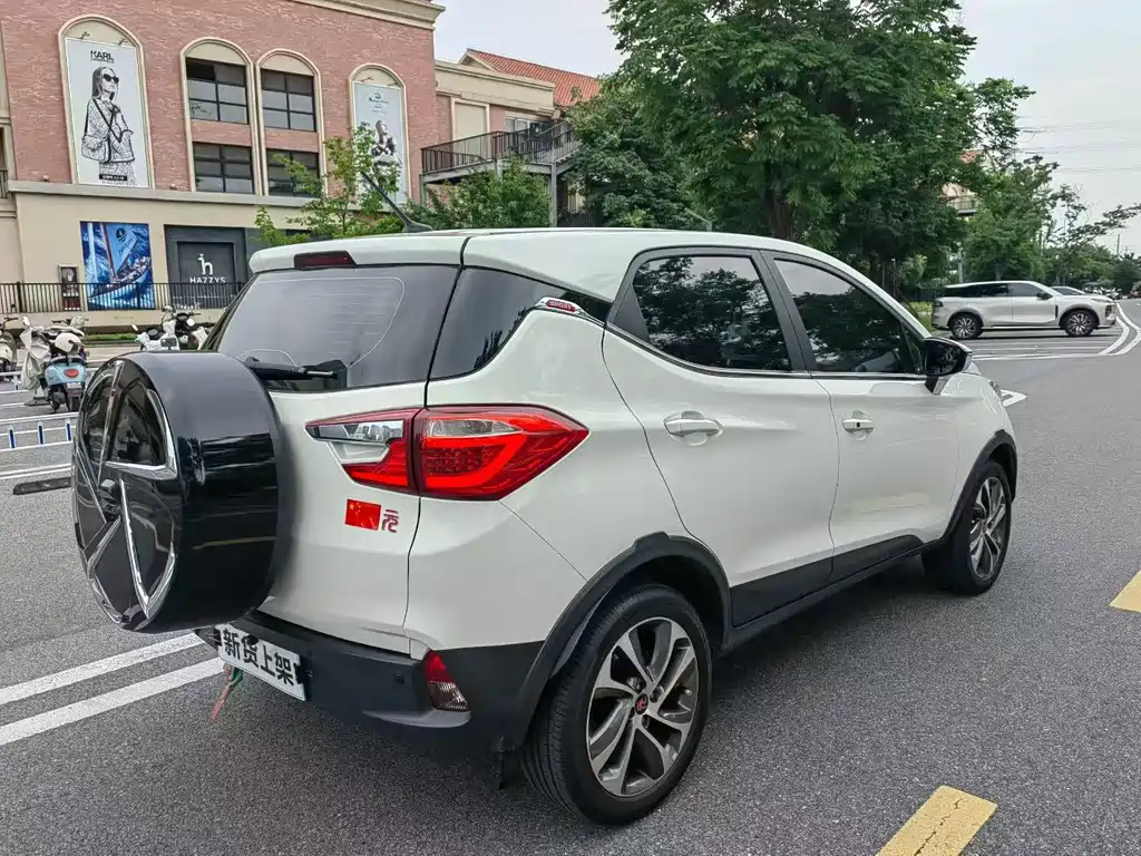BYD Yuan 2016 1.5L MT Comfort