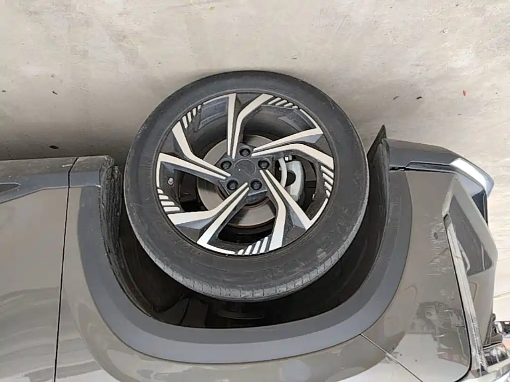 Geely Boyue — миниатюра 23