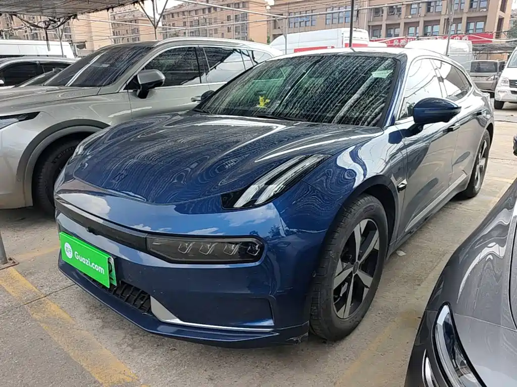 Zeekr 001
