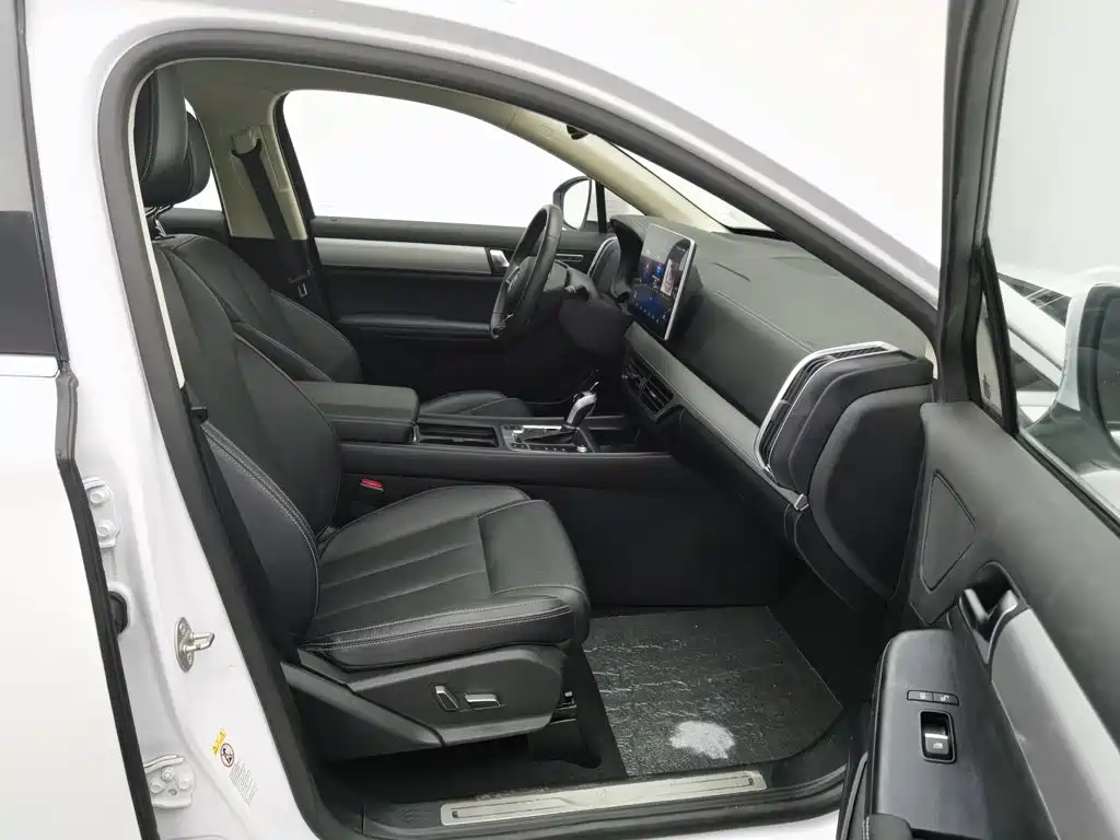 BYD Tang — миниатюра 23