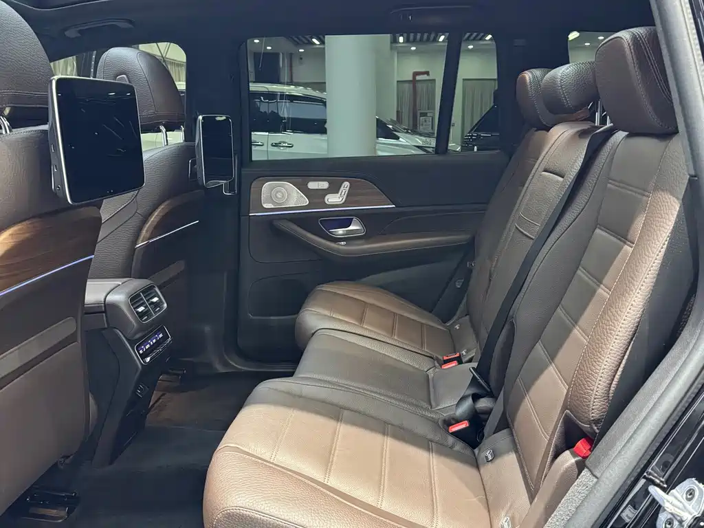 Mercedes-Benz GLS — миниатюра 20