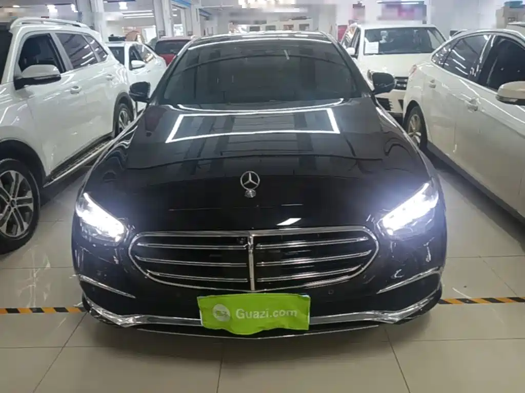 Mercedes-Benz E-Class — миниатюра 3
