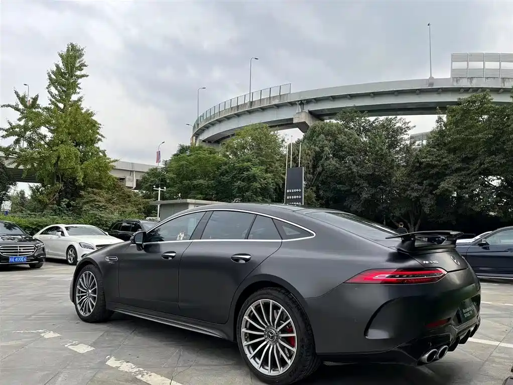 MERCEDES-BENZ AMG GT