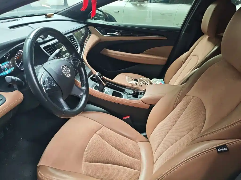 Buick LaCrosse — миниатюра 8