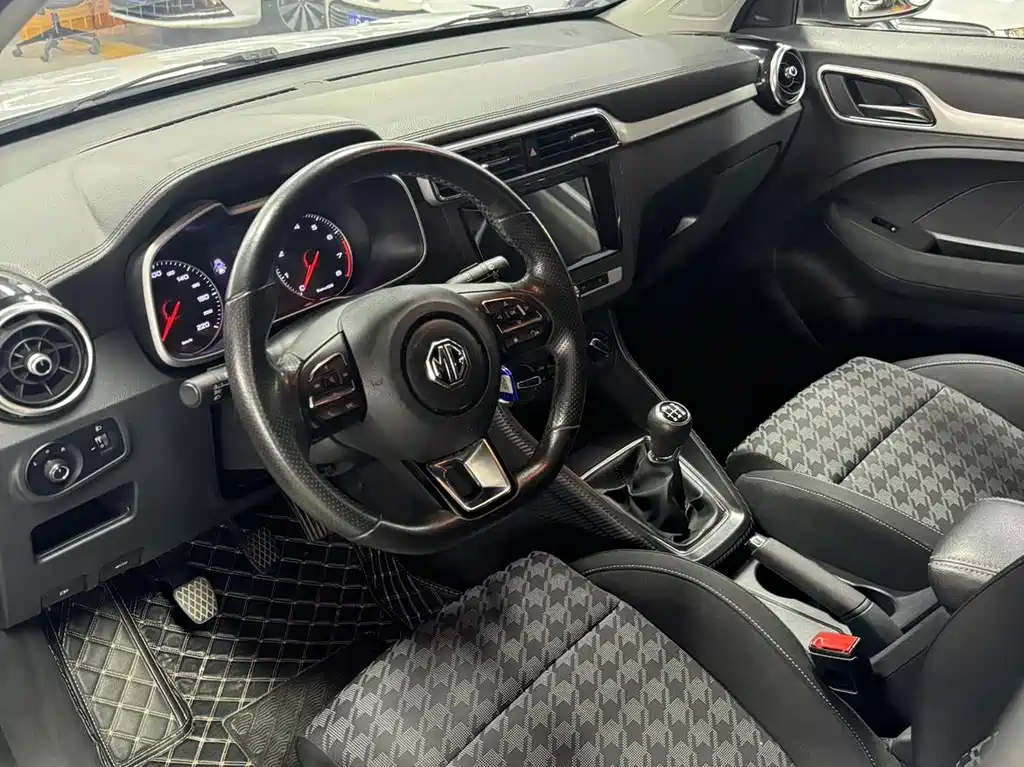 MG ZS — миниатюра 10