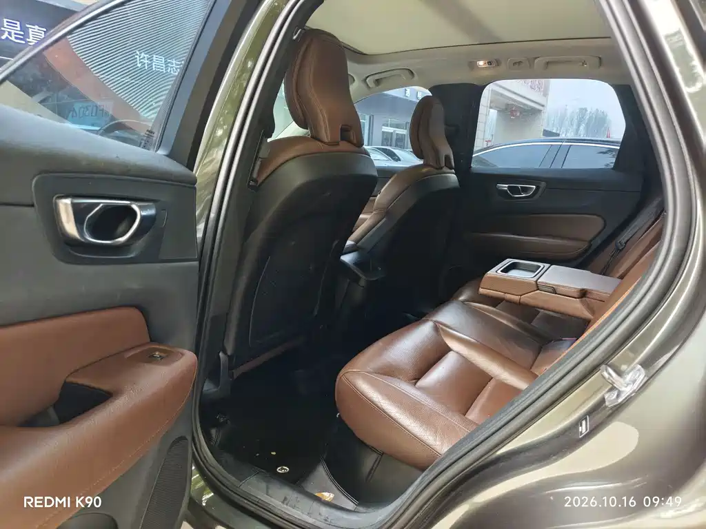 Volvo XC60 — миниатюра 10