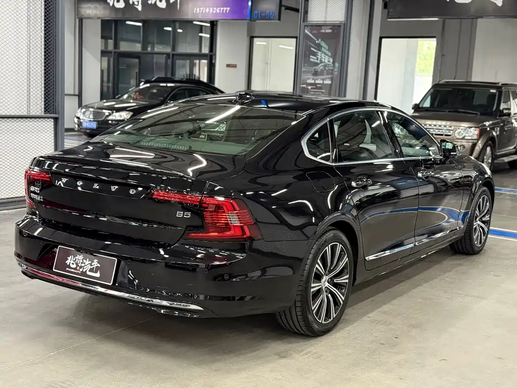 Volvo S90 2021 B5 Luxury