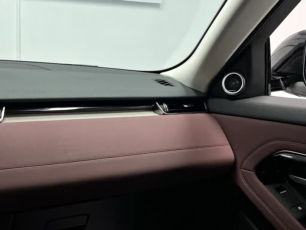 Land Rover Evoque — миниатюра 26