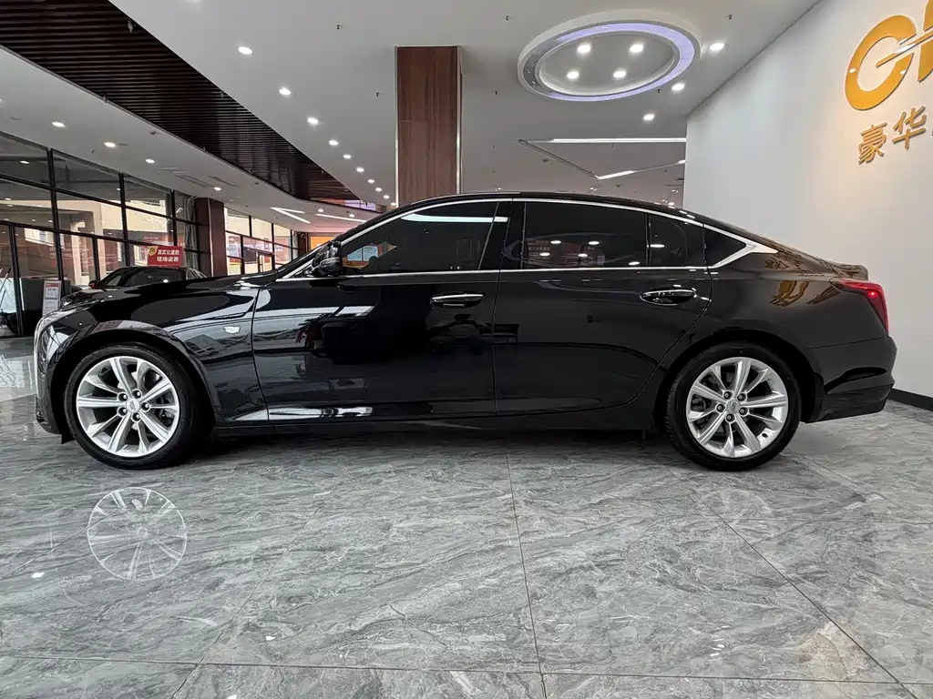 Cadillac CT5 — миниатюра 8