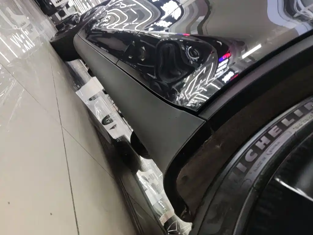 Tesla Model Y — миниатюра 22