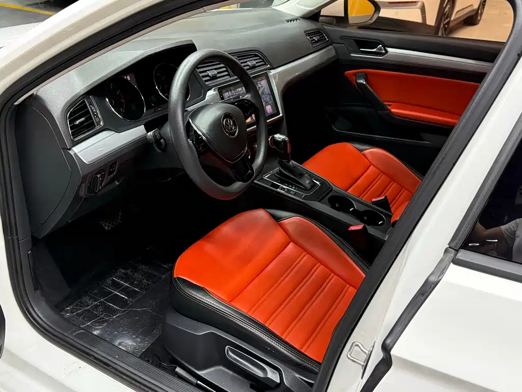 Volkswagen Lamando — миниатюра 9