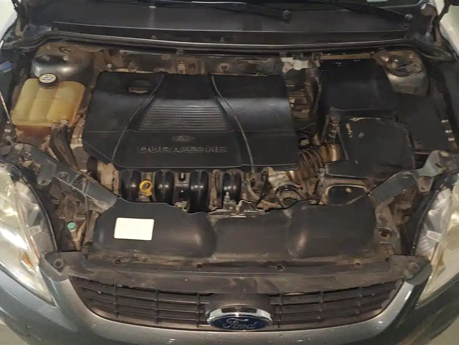 Ford Focus 2011 1.8L MT Comfort