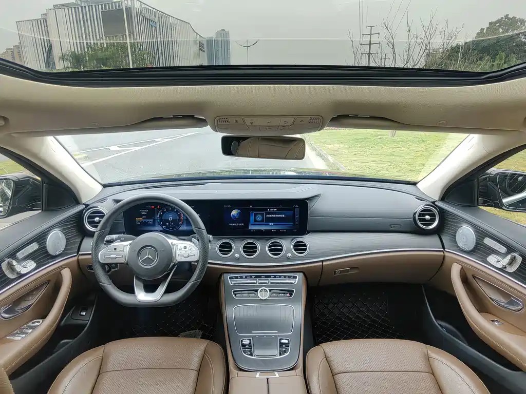 MERCEDES-BENZ E CLASS