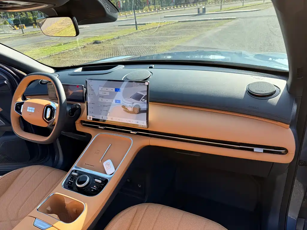 GEELY GALAXY GALAXY STARSHIP 7 EM I