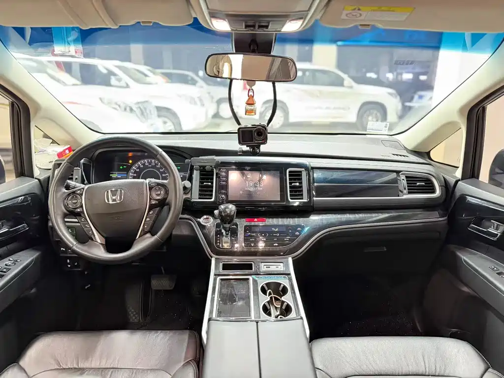 Honda Elysion — миниатюра 8
