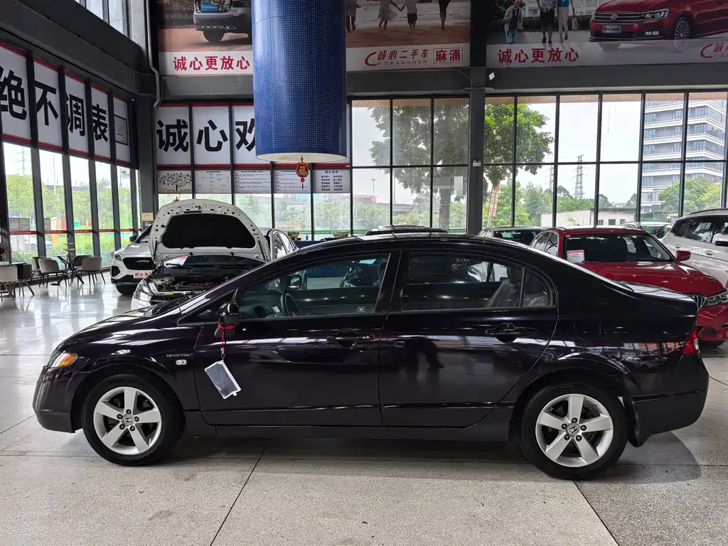 Honda Civic — миниатюра 2