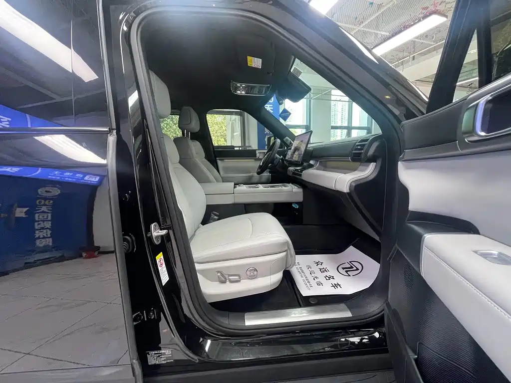 Fangchengbao Leopard 7 7 2025 190KM Ultra