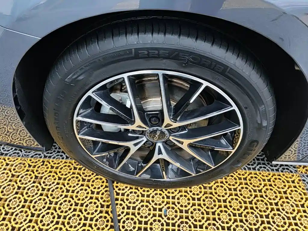 BYD Seal — миниатюра 23
