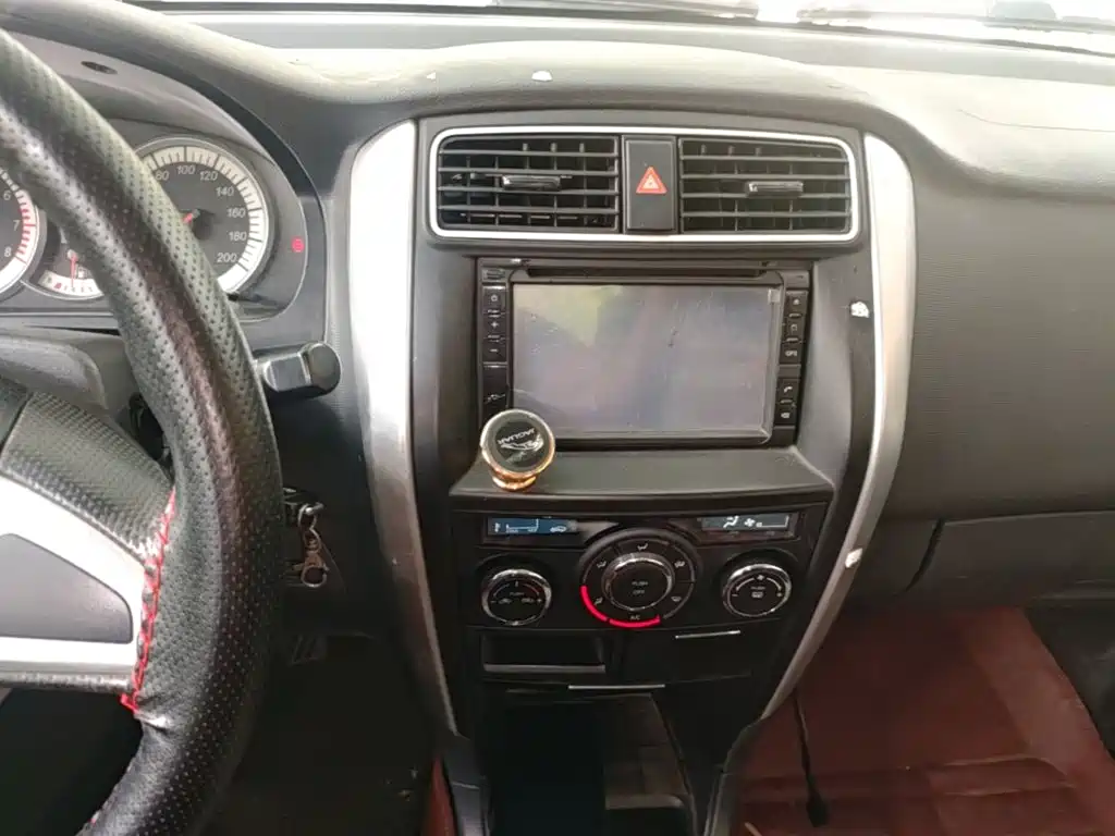 Suzuki Liana A6 — миниатюра 13