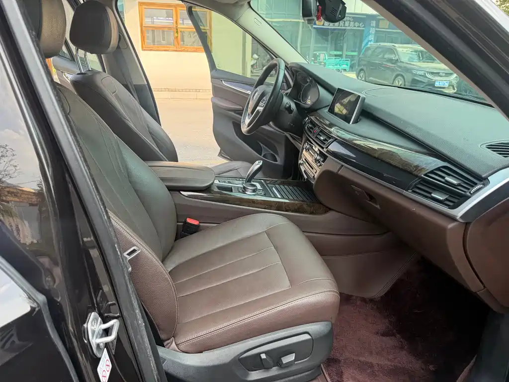 BMW X5 (Import) — миниатюра 14