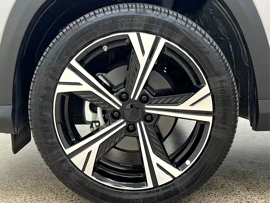 Geely Boyue — миниатюра 12