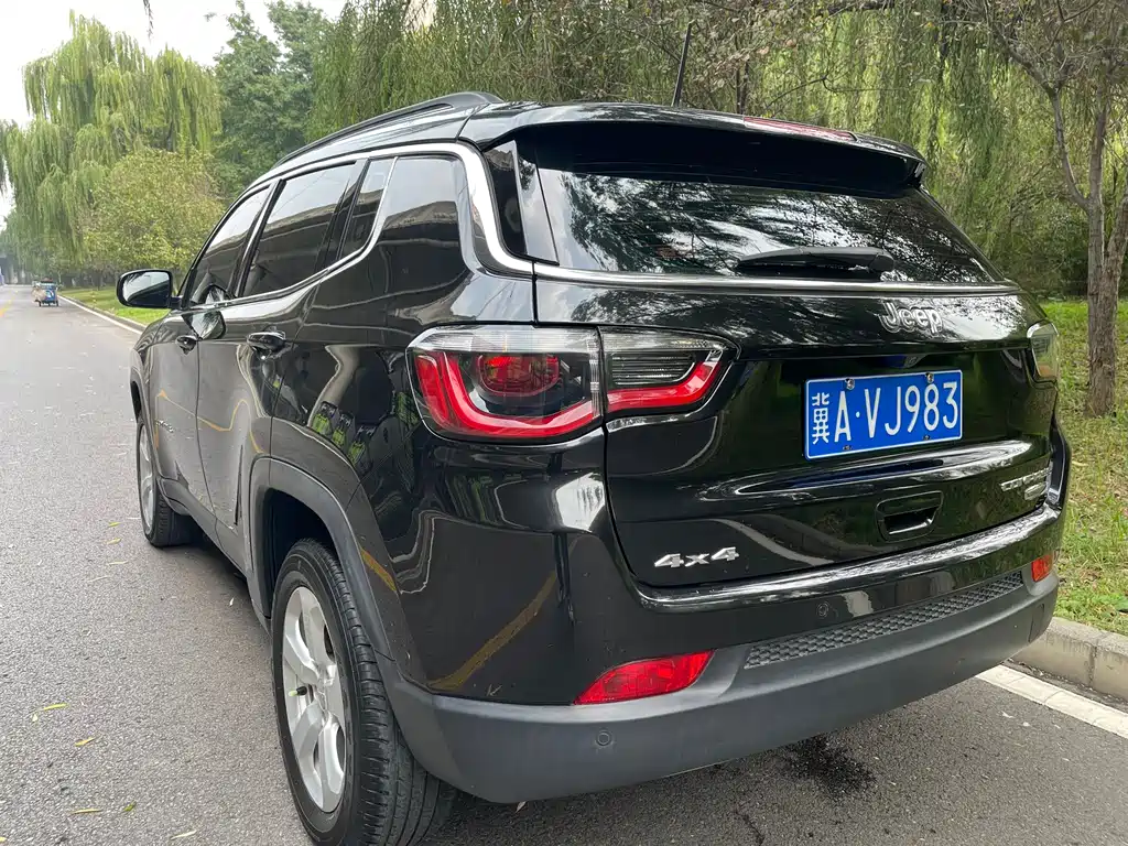 Jeep Compass — миниатюра 14