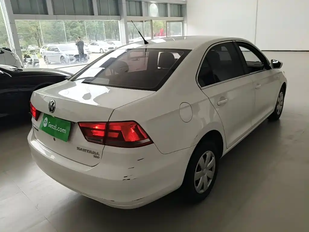 Volkswagen Santana — миниатюра 7
